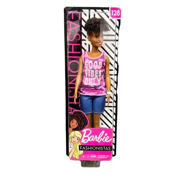 Barbie Fashionistas Doll #128 Short Curly Hair Pink Camo Good Vibes Only Top NEW - Picture 1 of 9